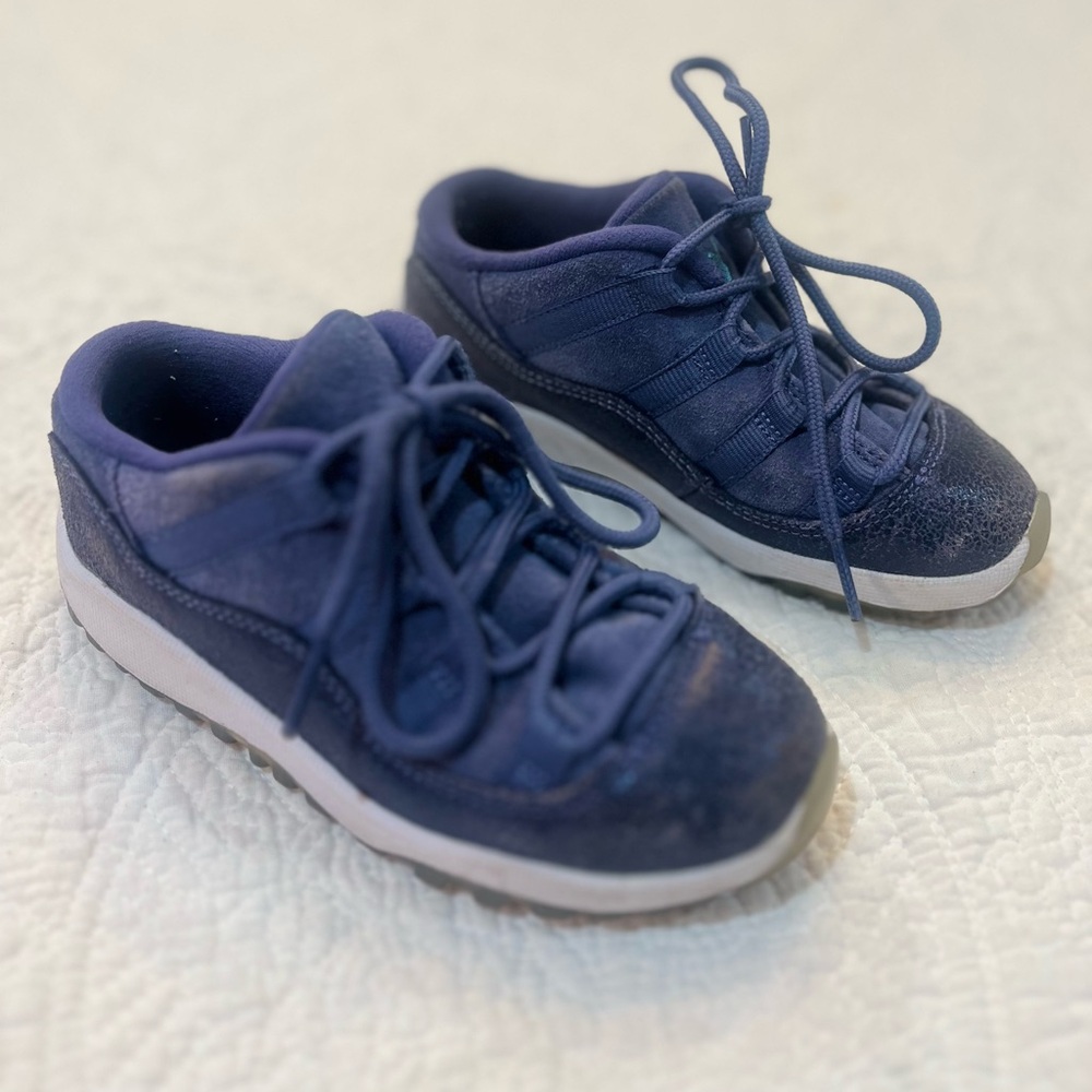 Nike Air Jordan 11 Retro Low Blue Moon Toddler Boys Sneakers Size 10C 10 Kids